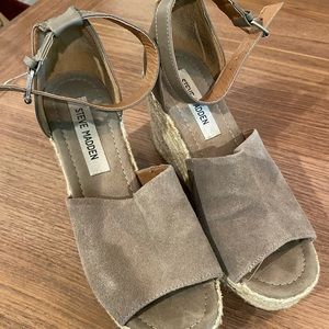 Steve madden olive wedges size 7